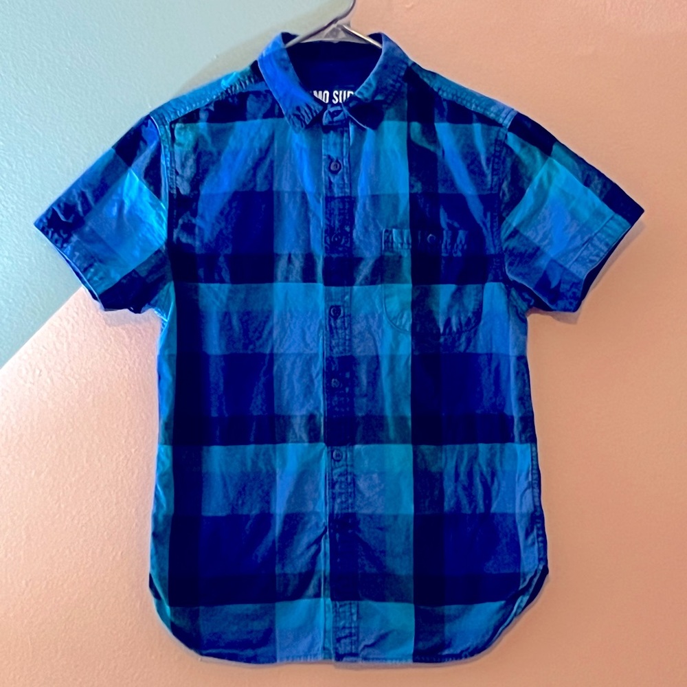Mossimo men’s casual short sleeve button up